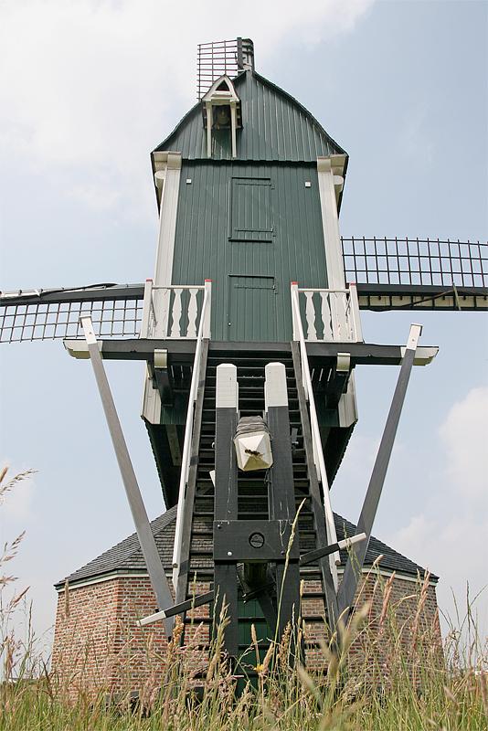 2, Molen 10206 De Hoop (Roosendaal), Ton Koorevaar (9-6-2011) | Database Nederlandse molens