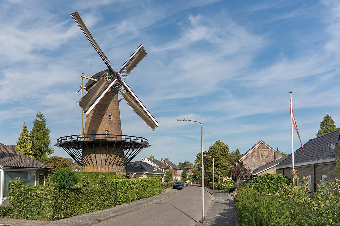 1, Molen 01276 De Twee Gebroeders (Roosendaal), Marcel van Nies (10-9-2016) | Database Nederlandse molens