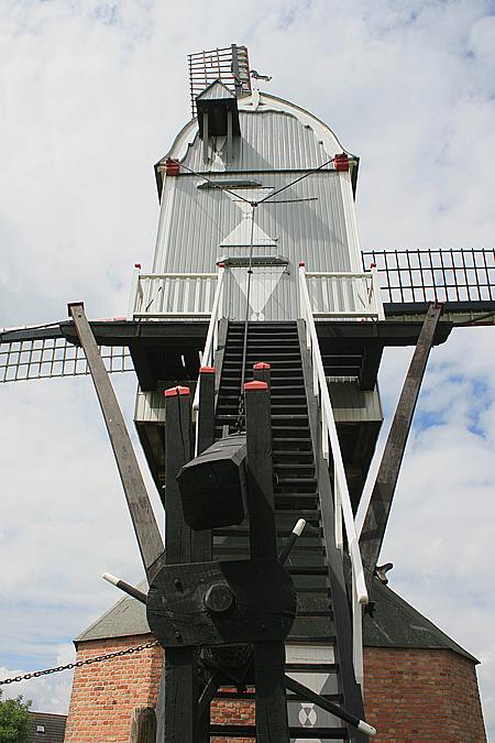 7, Molen 00376 Dye Sprancke (Sprang-Capelle), Ton Koorevaar (9-6-2011) | Database Nederlandse molens