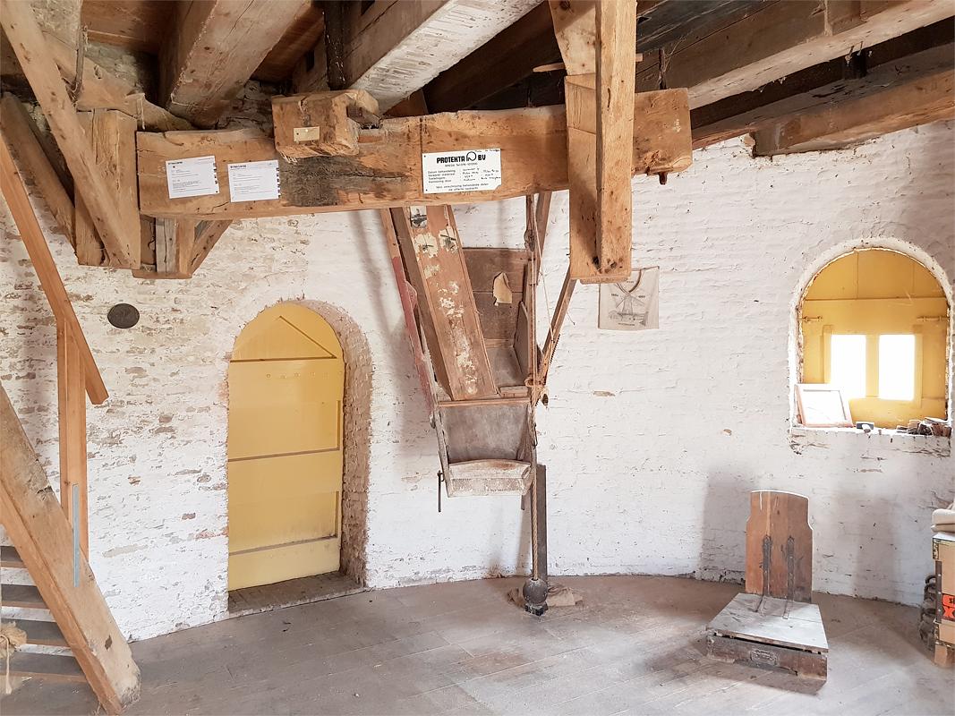 9, Molen 02003 De Korenbloem (Ulvenhout), Pieter Zuijkerbuijk (7-9-2019) | Database Nederlandse molens