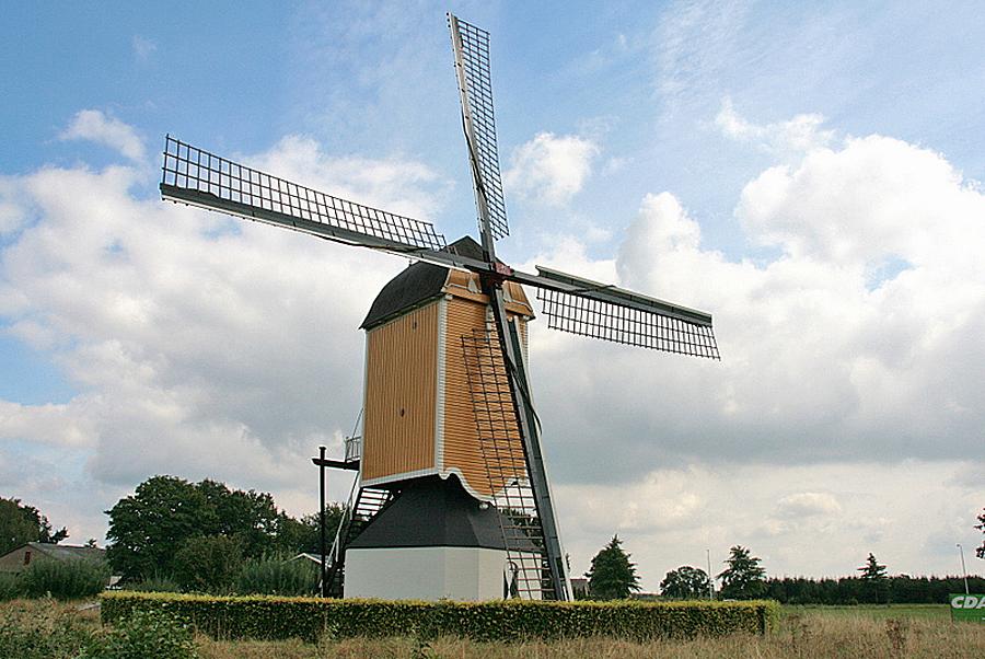 1, Molen 10682 De Neije Kreiter (Volkel), John Scholte (3-9-2012). | Database Nederlandse molens