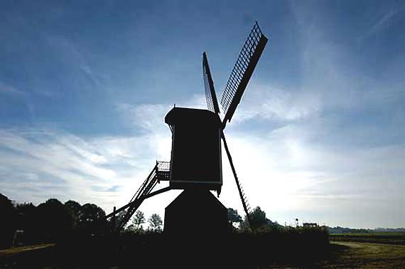 3, Molen 10682 De Neije Kreiter (Volkel), H.J.M. de Vette (19-10-2004). | Database Nederlandse molens