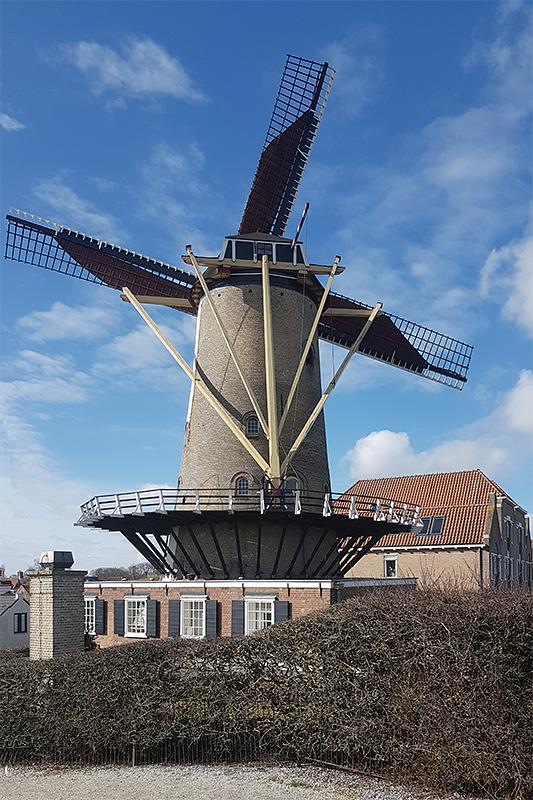 2, Molen 01864 D'Orangemolen (Willemstad), Pieter Zuijkerbuijk (8-3-2019) | Database Nederlandse molens