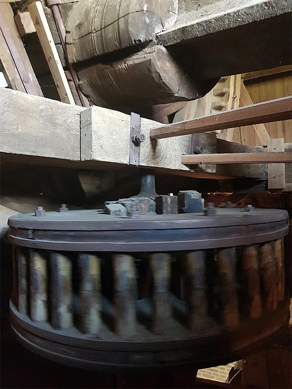 18, Molen 01864 D'Orangemolen (Willemstad), Pieter Zuijkerbuijk (8-3-2019) | Database Nederlandse molens