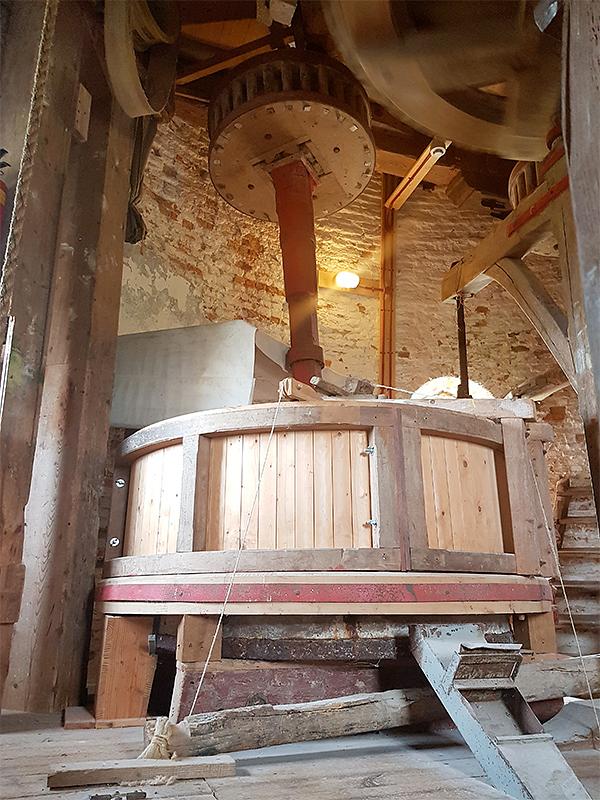 14, Molen 00708 De Arend (Wouw), Pieter Zuijkerbuijk (9-3-2019) | Database Nederlandse molens