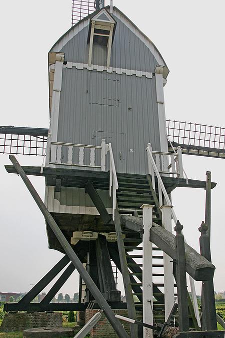 2, Molen 02002 De Akkermolen (Zundert), Ton Koorevaar (20-5-2011). | Database Nederlandse molens