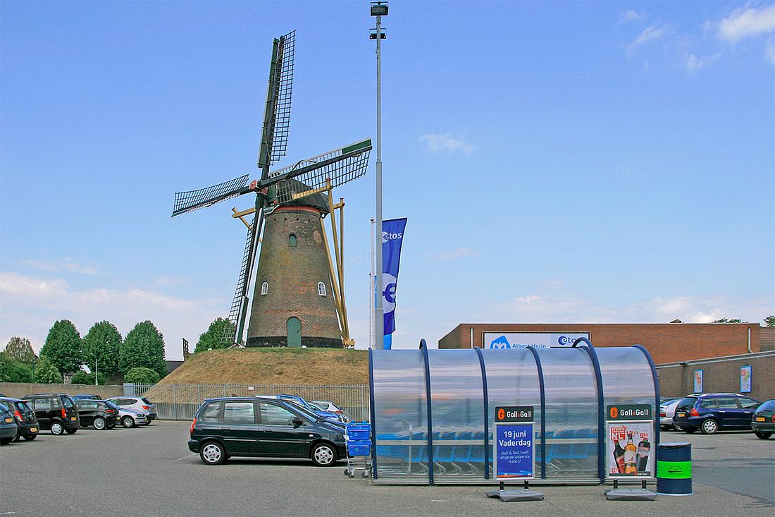 2, Molen 02656 Hoop Doet Leven (Made), Ton Koorevaar (9-6-2011) | Database Nederlandse molens