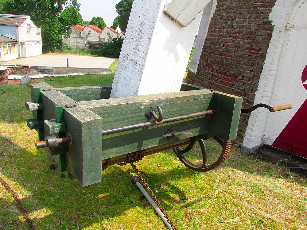 8, Molen 02498 De Adriaan (Meerveldhoven), Piet Glasbergen (29-5-2017) | Database Nederlandse molens