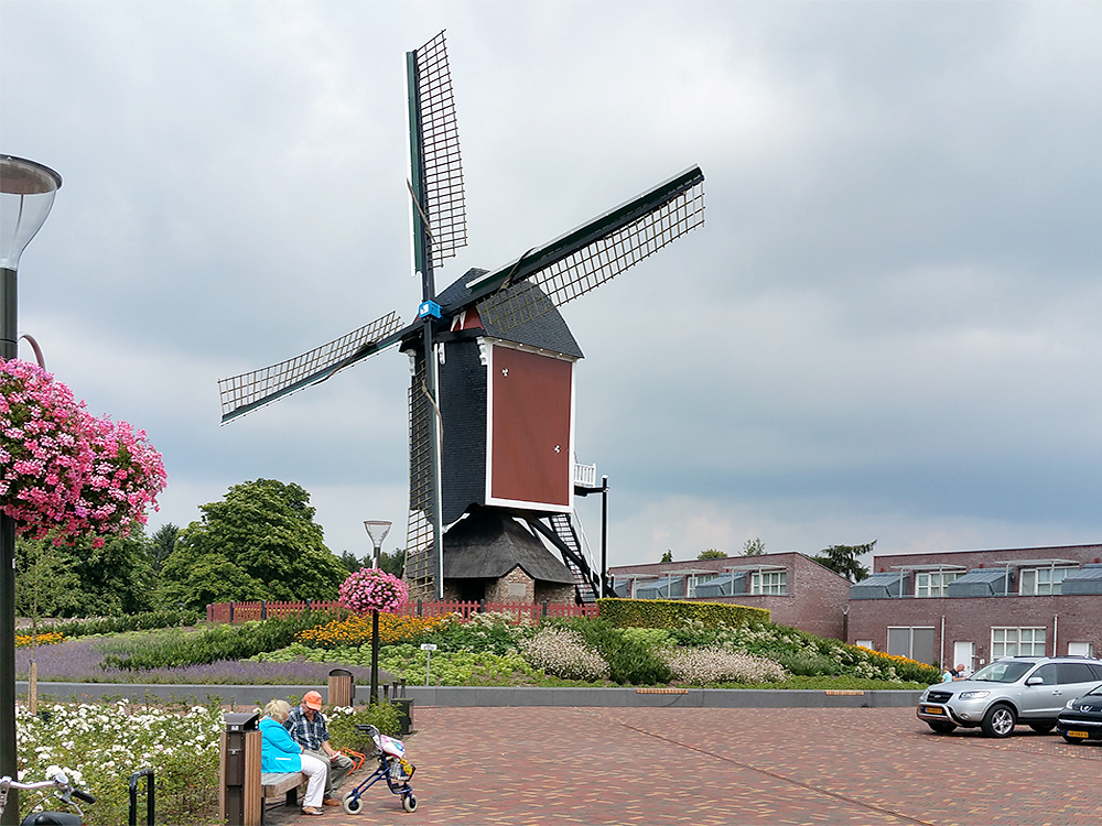1, Molen 01571 (Naamloos) (Mierlo), Fons Hermans (30-7-2016) | Database Nederlandse molens