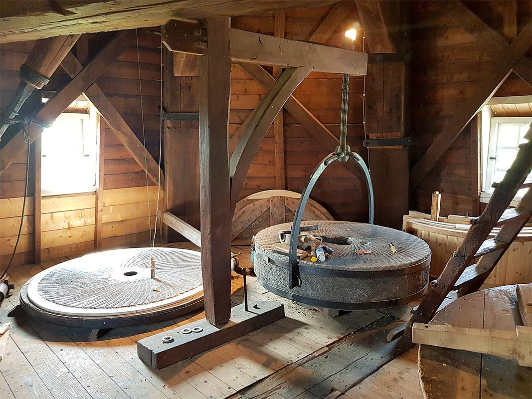 9, Molen 01871 Assumburg (Nieuw-Vossemeer), Pieter Zuijkerbuijk (18-5-2019) | Database Nederlandse molens