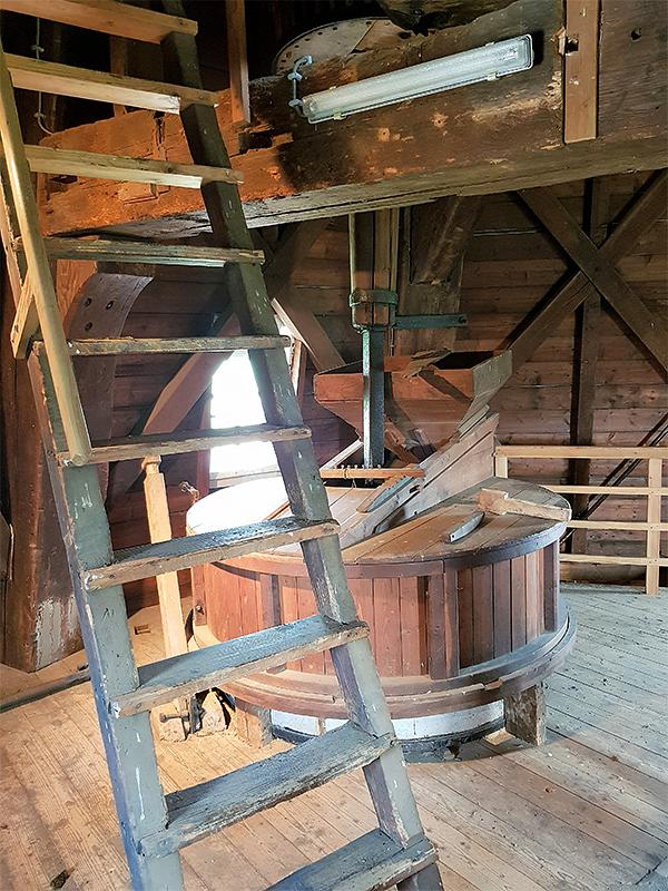 10, Molen 01871 Assumburg (Nieuw-Vossemeer), Pieter Zuijkerbuijk (18-5-2019) | Database Nederlandse molens