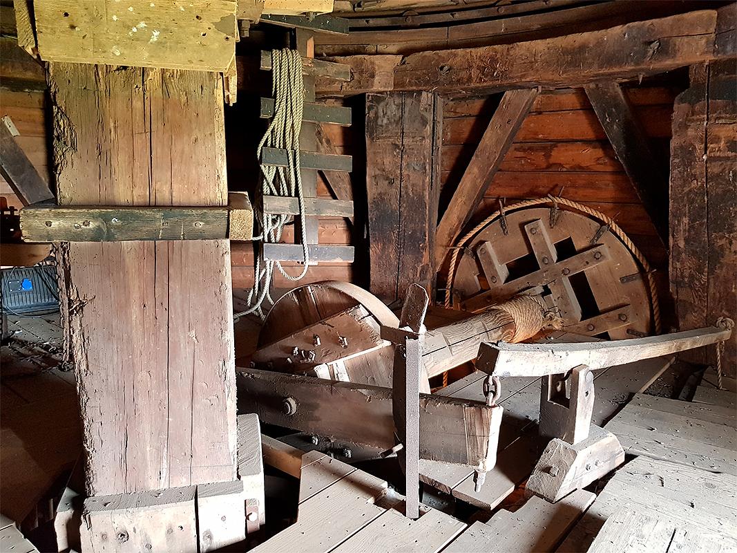 15, Molen 01871 Assumburg (Nieuw-Vossemeer), Pieter Zuijkerbuijk (18-5-2019) | Database Nederlandse molens
