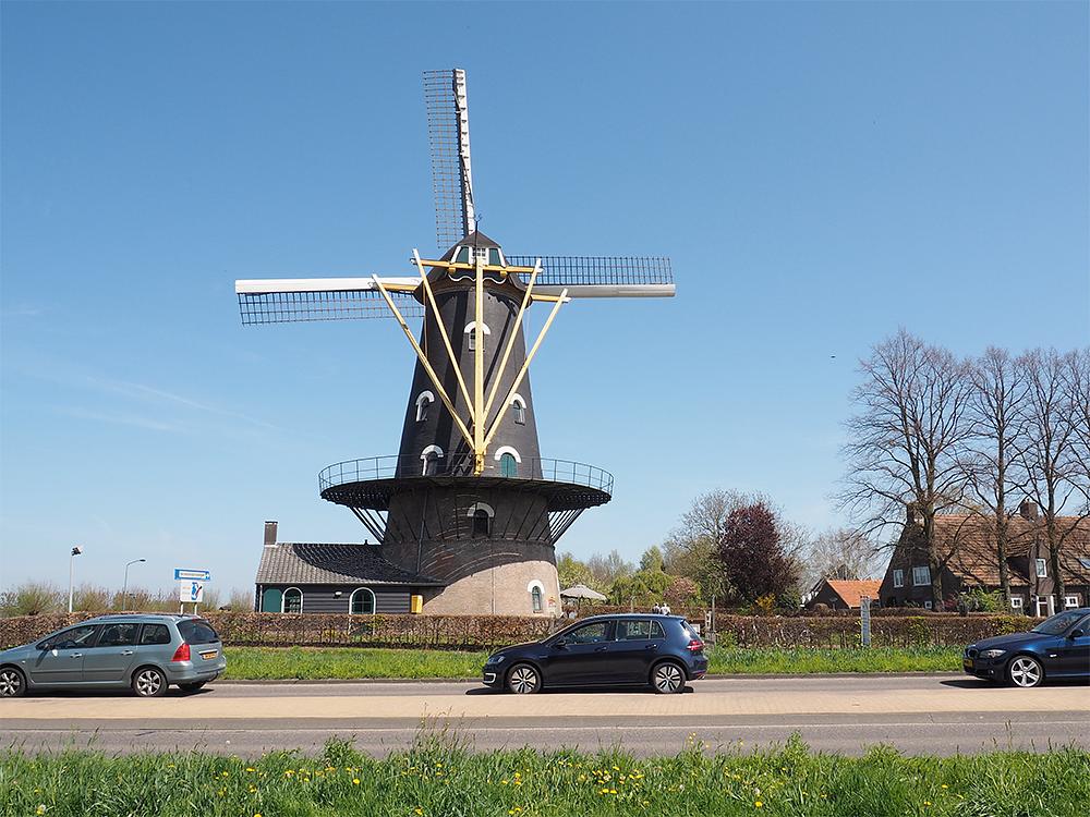3, Molen 02010 Onvermoeid / Kerkhovense Molen (Oisterwijk), Rob Van Rompaey (21-4-2016) | Database Nederlandse molens