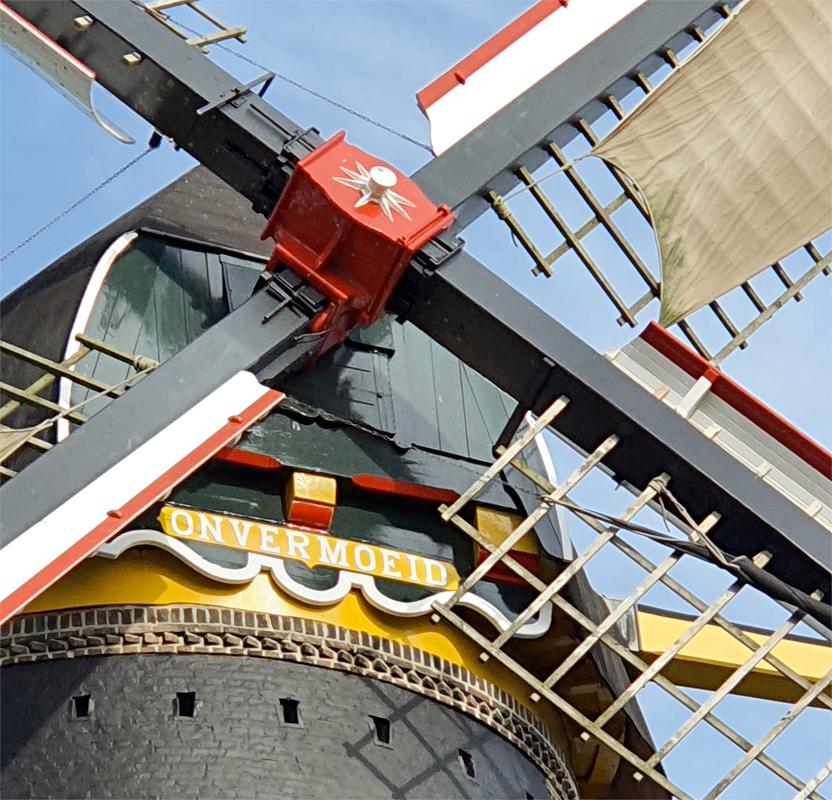 6, Molen 02010 Onvermoeid / Kerkhovense Molen (Oisterwijk), Pieter Zuijkerbuijk (26-10-2019) | Database Nederlandse molens