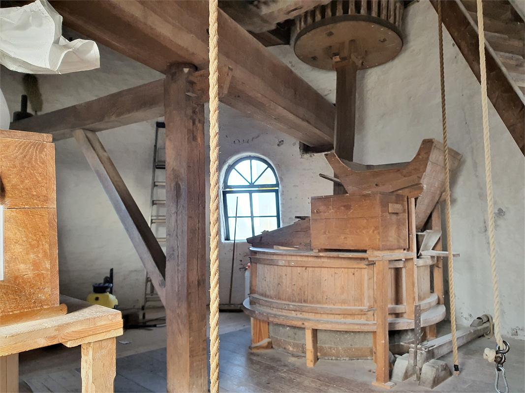 16, Molen 02010 Onvermoeid / Kerkhovense Molen (Oisterwijk), Pieter Zuijkerbuijk (26-10-2019) | Database Nederlandse molens