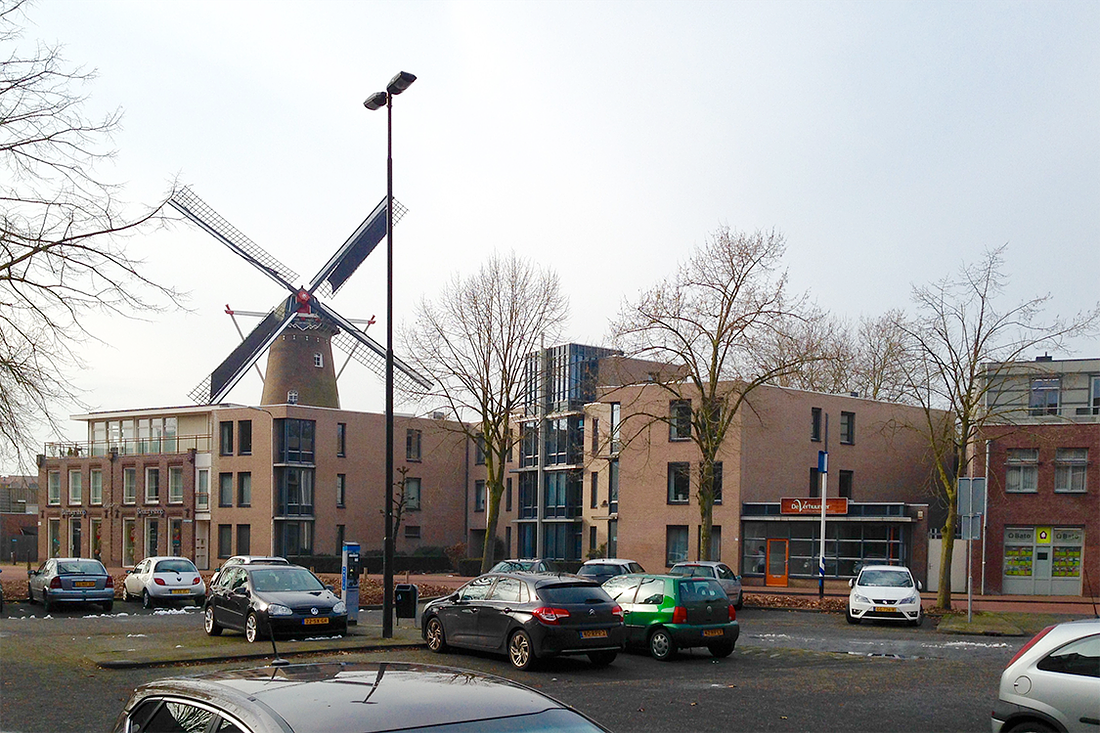 3, Molen 02588 Zeldenrust / De Zwaluw (Oss), Mario Collombon (12-2-2017) | Database Nederlandse molens