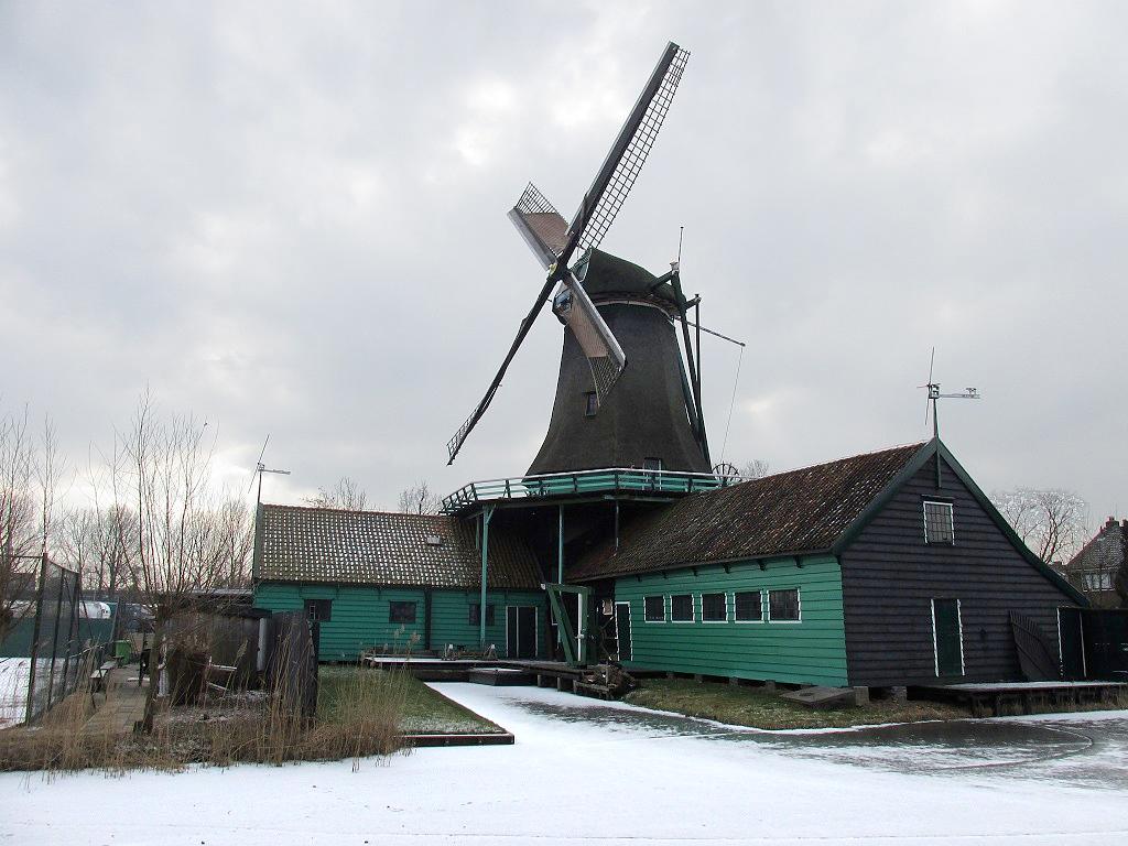 4, Molen 01060 Het Pink (Koog aan de Zaan), Abel van Loenen (28-2-2018)De molen draaiend op het oosten. | Database Nederlandse molens