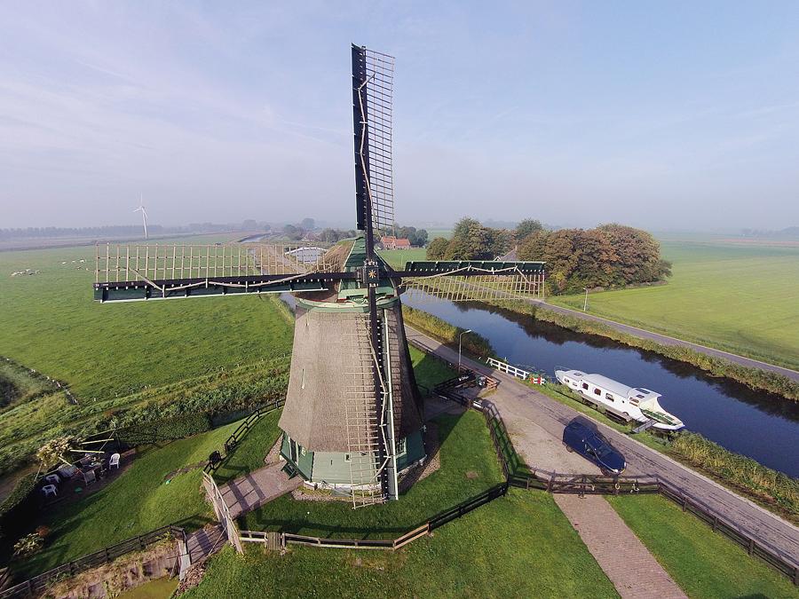 4, Molen 00782 Obdammermolen (Obdam), Dronefoto: René Pronk (19-9-2014) | Database Nederlandse molens