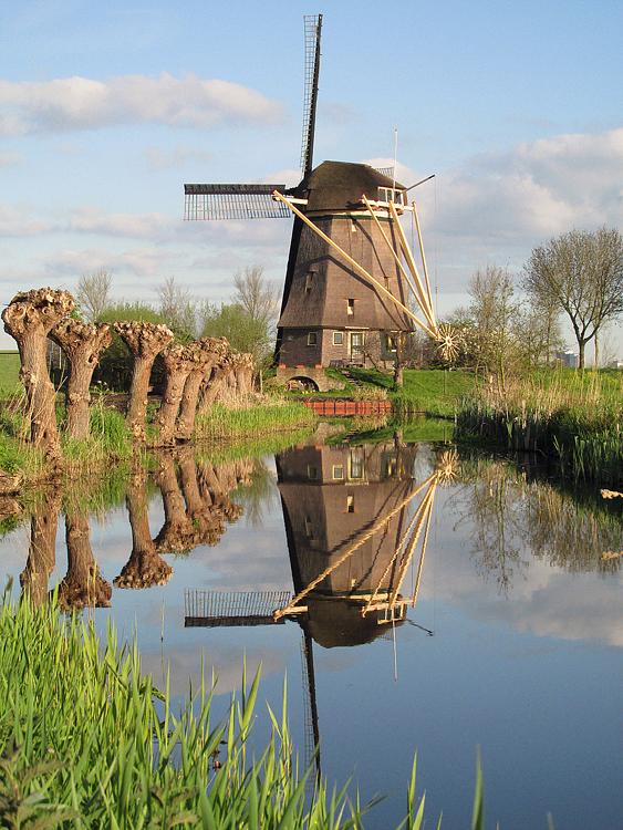 4, Molen 00280 De Zwaan (Ouderkerk aan de Amstel), Piet Glasbergen (2-5-2015) | Database Nederlandse molens