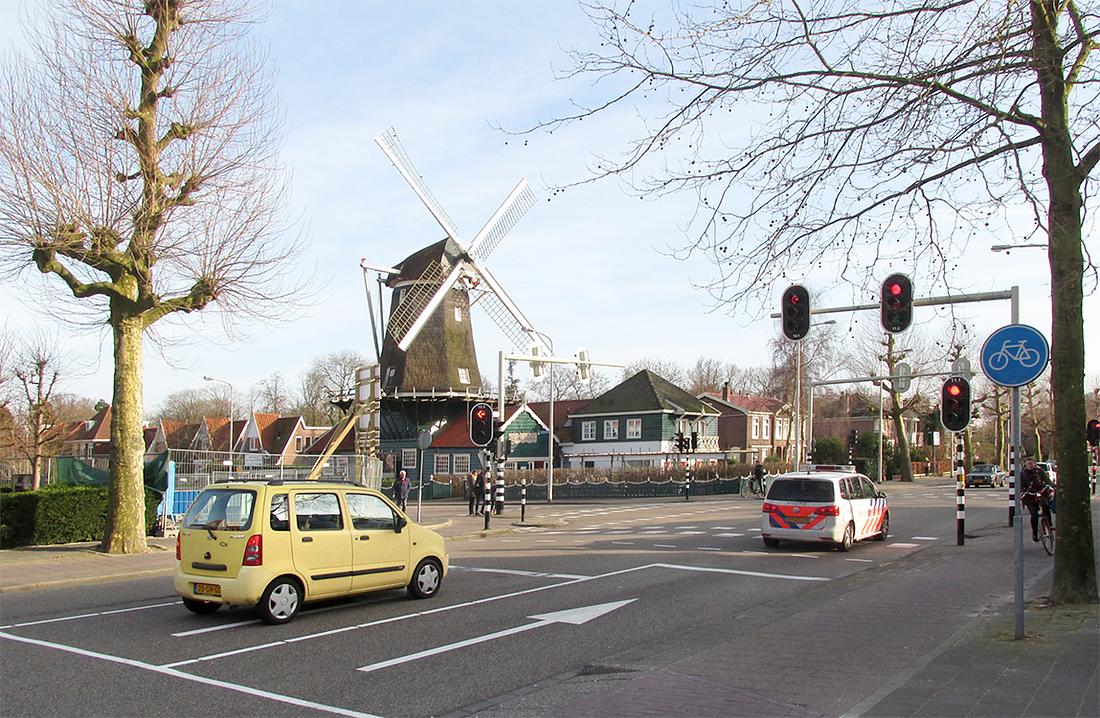1, Molen 01001 De Dikkert (Amstelveen), Piet Glasbergen (14-3-2016) | Database Nederlandse molens