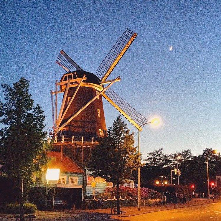 2, Molen 01001 De Dikkert (Amstelveen), Björn Jannink (datum onbekend). | Database Nederlandse molens