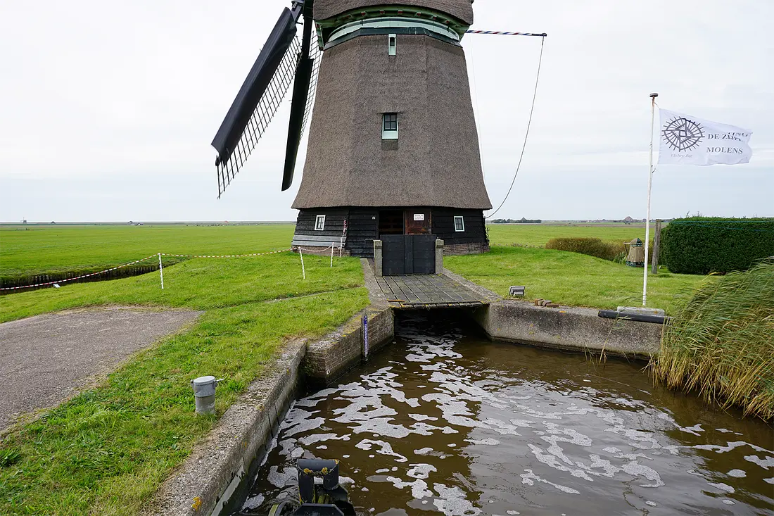 5, Molen 00323 Molen L-Q (Burgervlotbrug), Abel van Loenen (17-10-2021) | Database Nederlandse molens