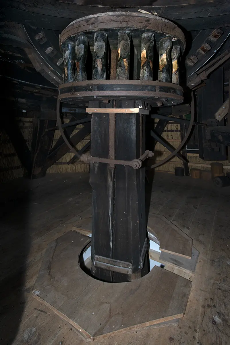 18, Molen 01156 Molen van de Zuidpolder (Edam), BB (9-4-2022)Bovenschijfloop. | Database Nederlandse molens