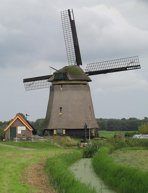 Molen 01101 Bosmolen (Egmond aan den Hoef), Piet Glasbergen (2-9-2014). | Database Nederlandse molens
