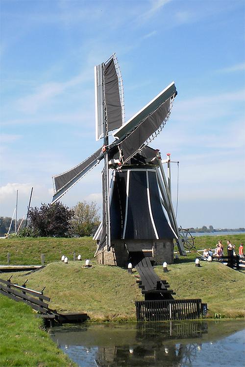 Molen 10692 Vogelhoeksmolen (Enkhuizen), Bram Westerink (23-8-2016) | Database Nederlandse molens