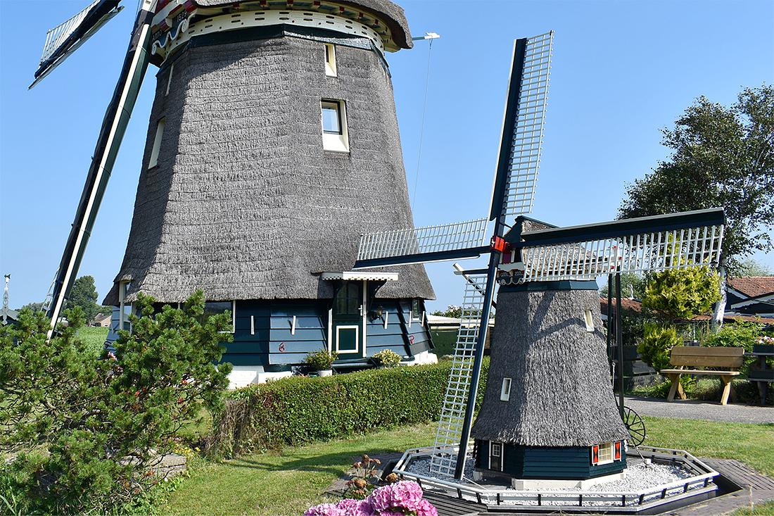 5, Molen 00329 De Groenvelder (Groenveld), Jurre Riphagen (17-7-2019)De speelmolen van De Groenvelder. | Database Nederlandse molens