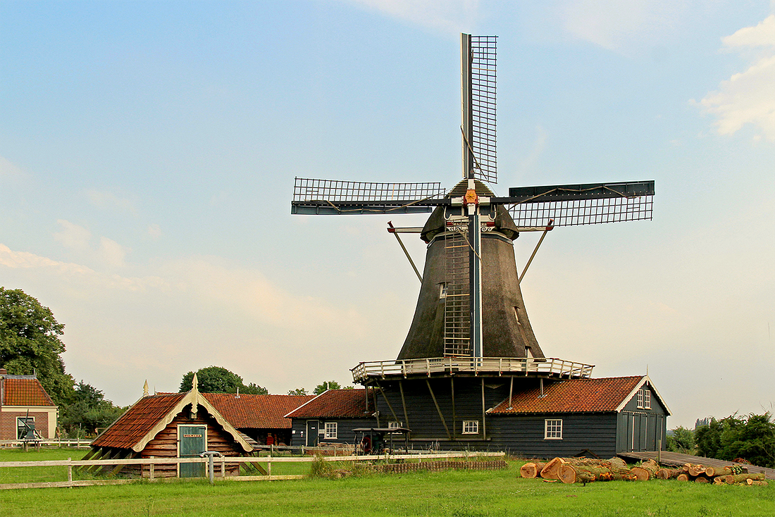 2, Molen 01010 Bolwerksmolen (Deventer), Ada den Hartigh (5-7-2017) | Database Nederlandse molens