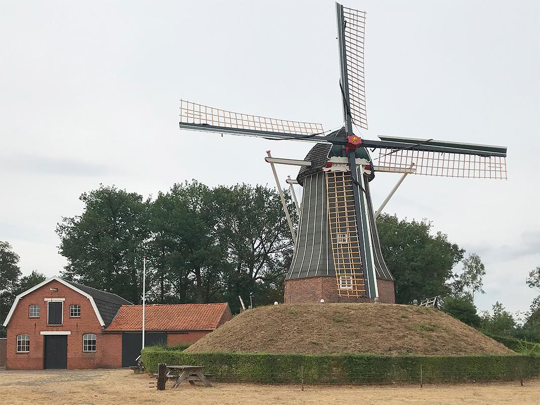 1, Molen 01033 Grote Geesterse Molen (Geesteren), Toby de Kok (4-8-2018) | Database Nederlandse molens