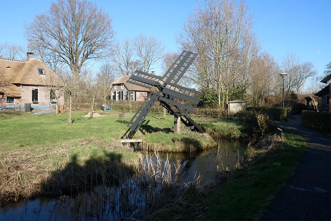 1, Molen 10075 Noord (Giethoorn), Ronald Bakker (15-2-2019)Na een restauratie is de molen weer teruggeplaatst. | Database Nederlandse molens