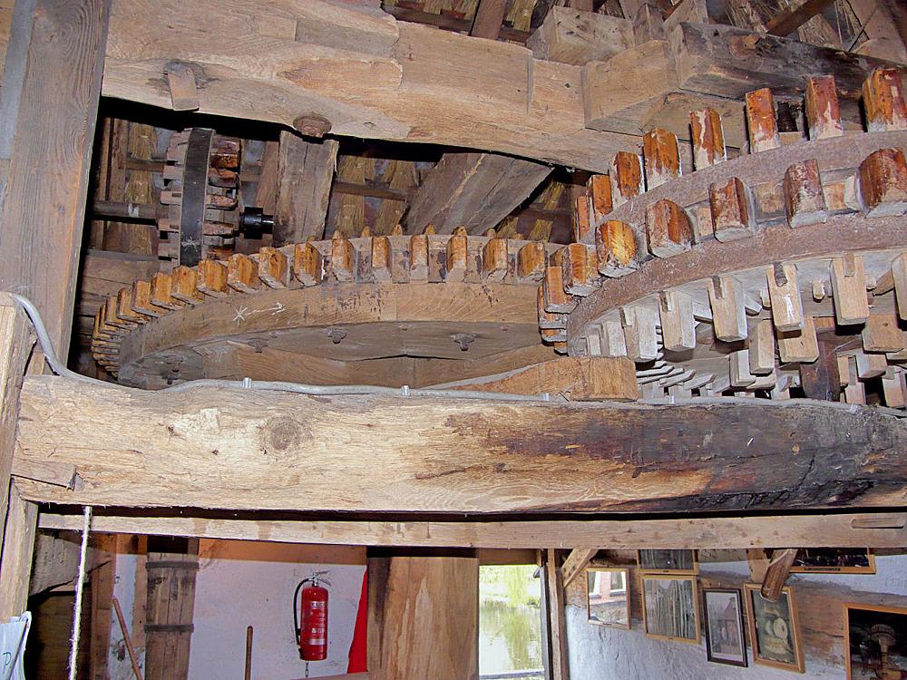 11, Molen 00904 Oostendorper Molen (Haaksbergen), Jan Bakker (31-3-2012) | Database Nederlandse molens
