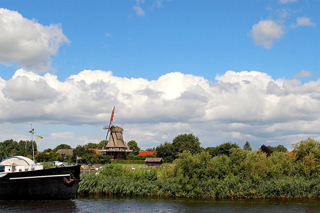 4, Molen 01256 De Zwaluw (Hasselt), A. den Hartigh (10-8-2016) | Database Nederlandse molens