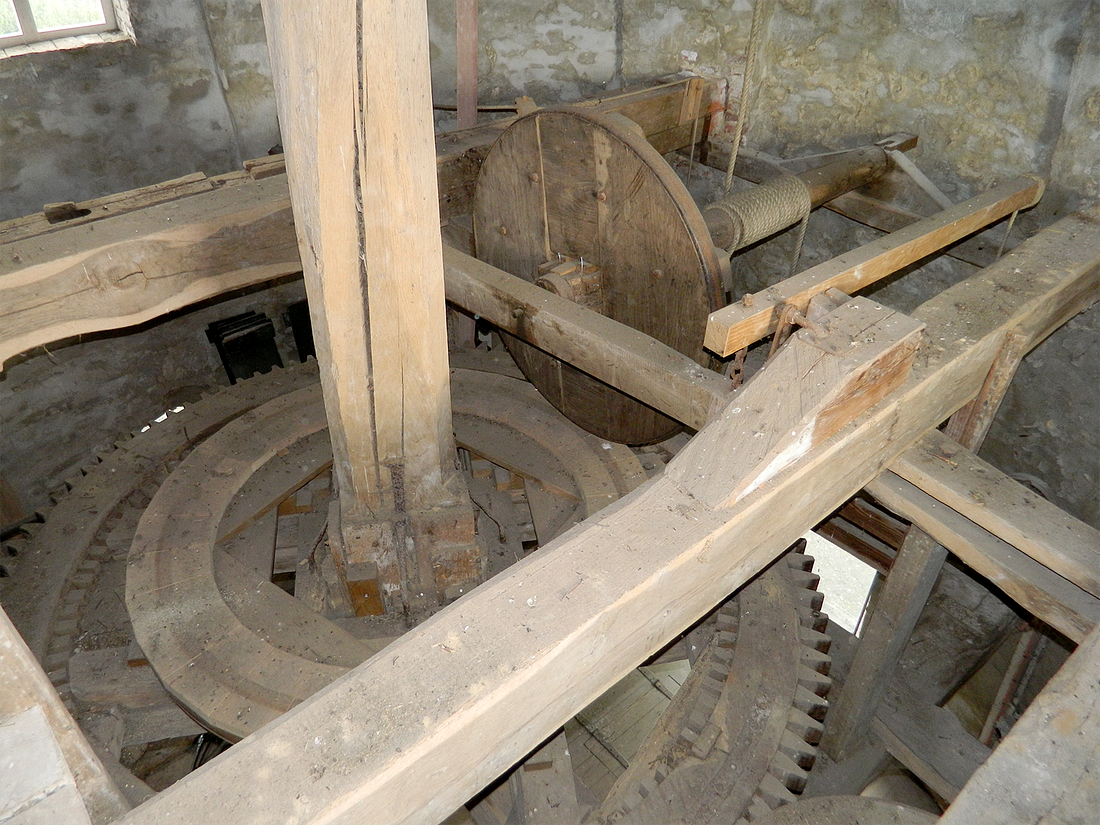 14, Molen 02685 Molen van Oude Hengel (Ootmarsum), Vincent Mepschen (24-8-2017) Luiwerk op de wind | Database Nederlandse molens