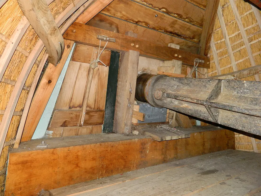 16, Molen 05153 De Stofmolen (Wijdenes), Vincent Mepschen (10-12-2022)De 'De Prins van Oranje'-as. | Database Nederlandse molens