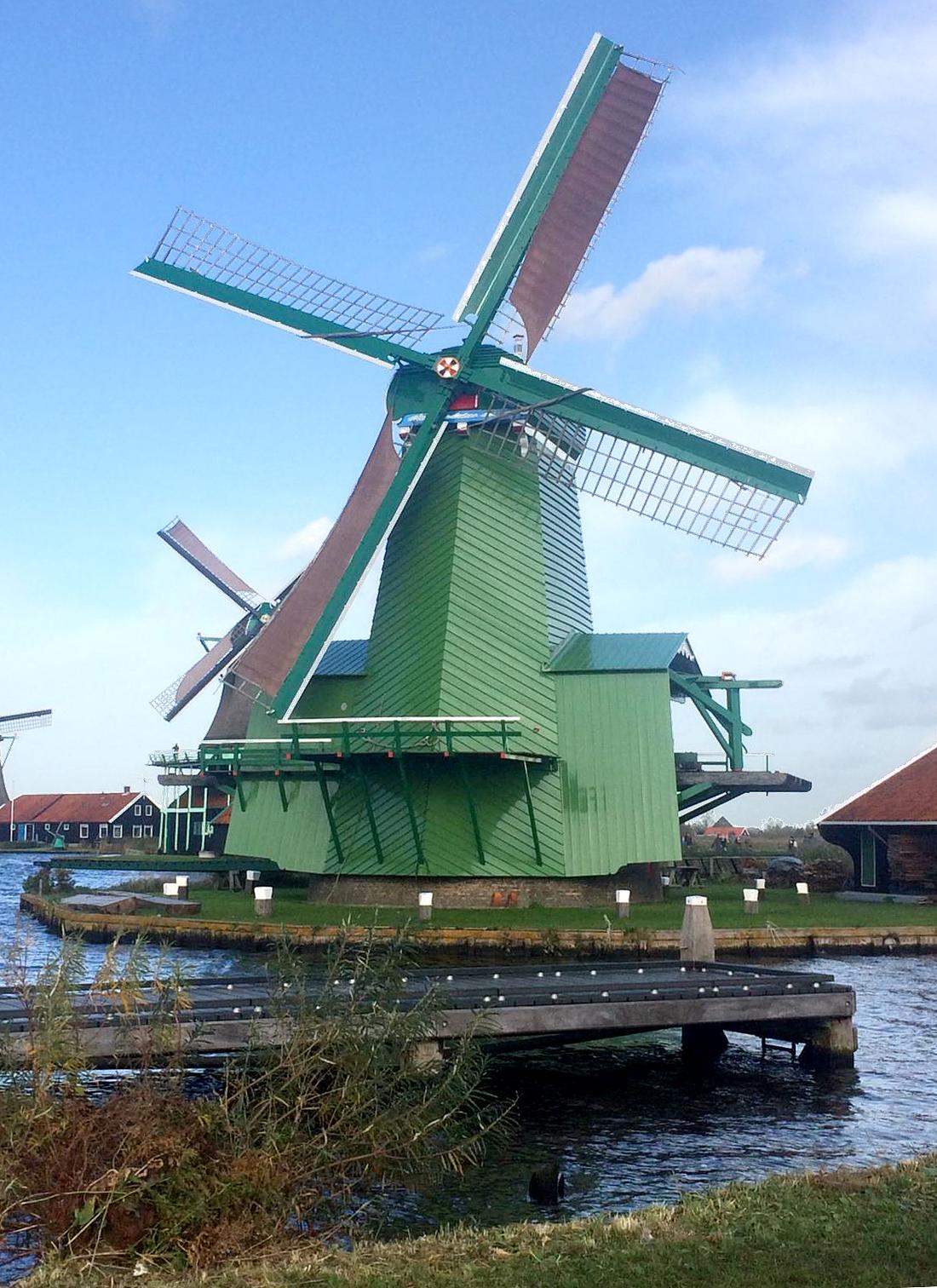 Molen 10690 De Poelenburg (ook: De Gekroonde Poelenburg) (Zaandam), Bob Vink (2-11-2019) | Database Nederlandse molens