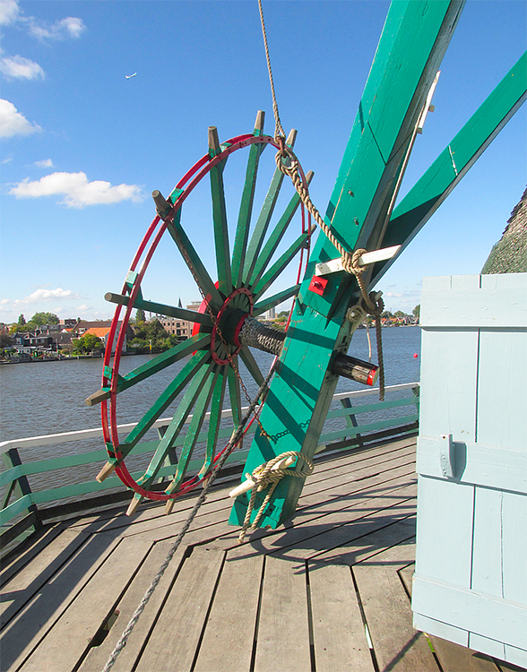 12, Molen 06908 De Kat (Zaandam), Piet Glasbergen (6-10-2016) | Database Nederlandse molens