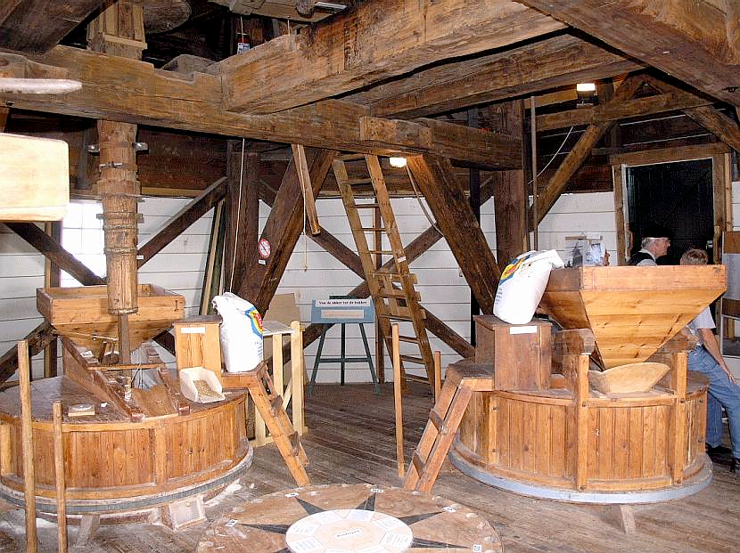 12, Molen 02715 De Hoop (Almelo), Willem Jans (10-9-2005) | Database Nederlandse molens