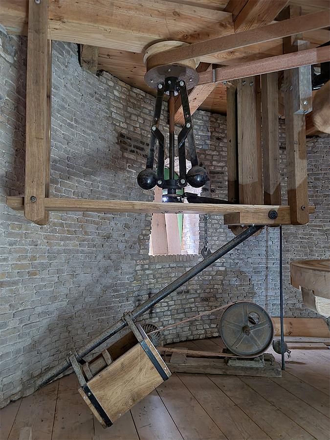 13, Molen 03488 b Stadsmolen (Axel), Pieter Zuijkerbuijk (4-9-2021) | Database Nederlandse molens