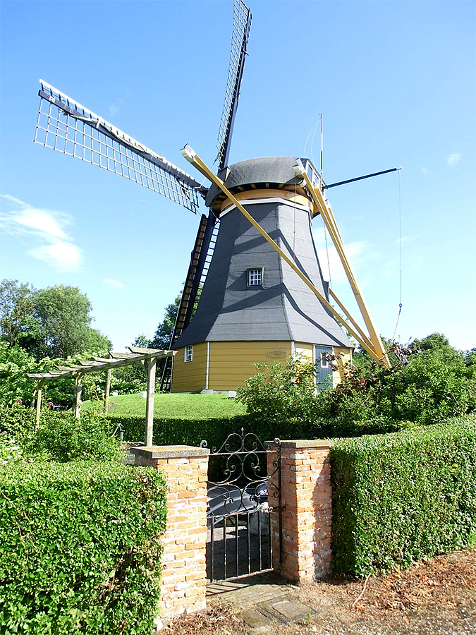 2, Molen 04895 De Hoop en Verwachting (Borssele), Pieter Zuijkerbuijk (5-8-2015) | Database Nederlandse molens