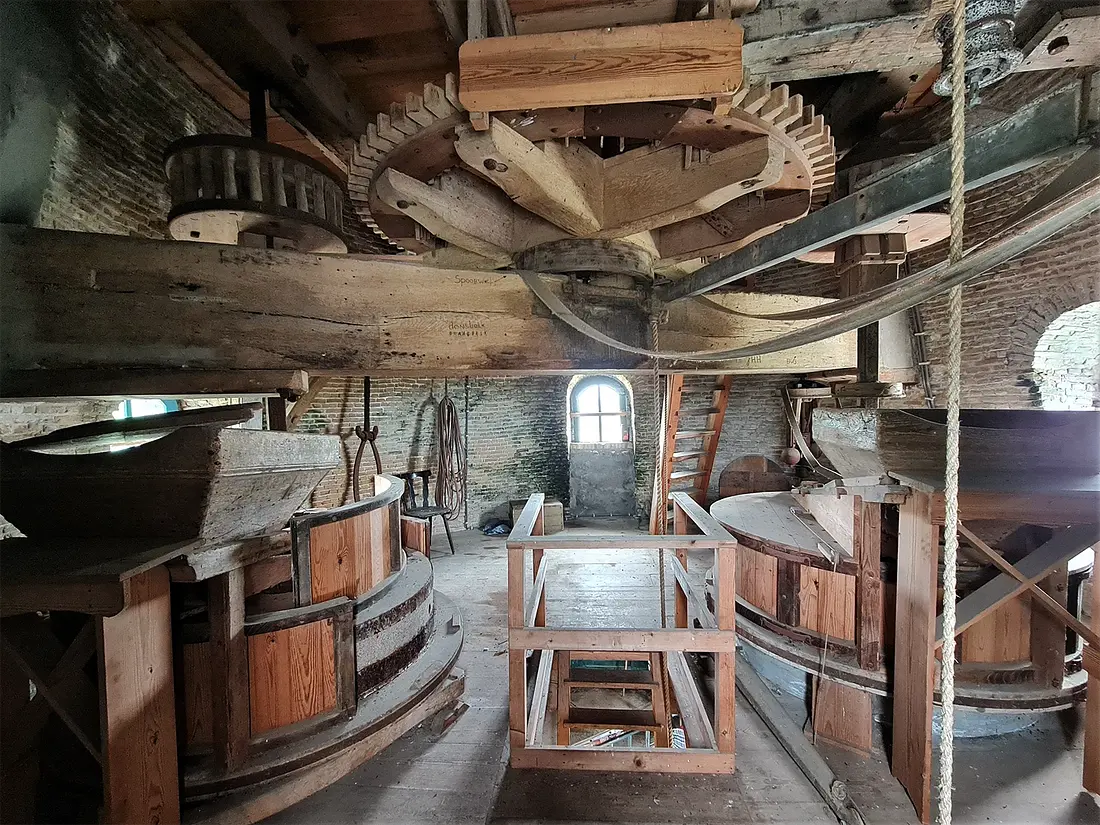 12, Molen 03537 De Oude Molen (Colijnsplaat), Pieter Zuijkerbuijk (10-5-2022) | Database Nederlandse molens