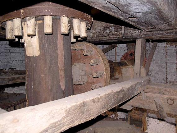 9, Molen 04901 't Hert / Oostermolen (Ellemeet), Willem Jans (3-9-2005) | Database Nederlandse molens