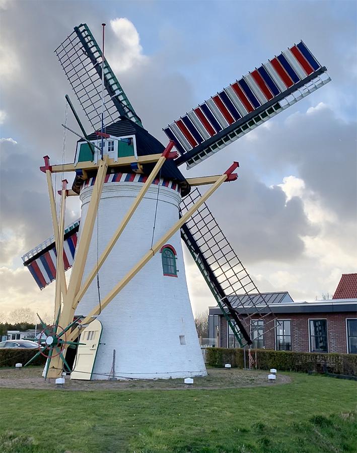 2, Molen 04902 De Lelie (Elkerzee / Scharendijke), Bram de Vries (5-4-2021) | Database Nederlandse molens