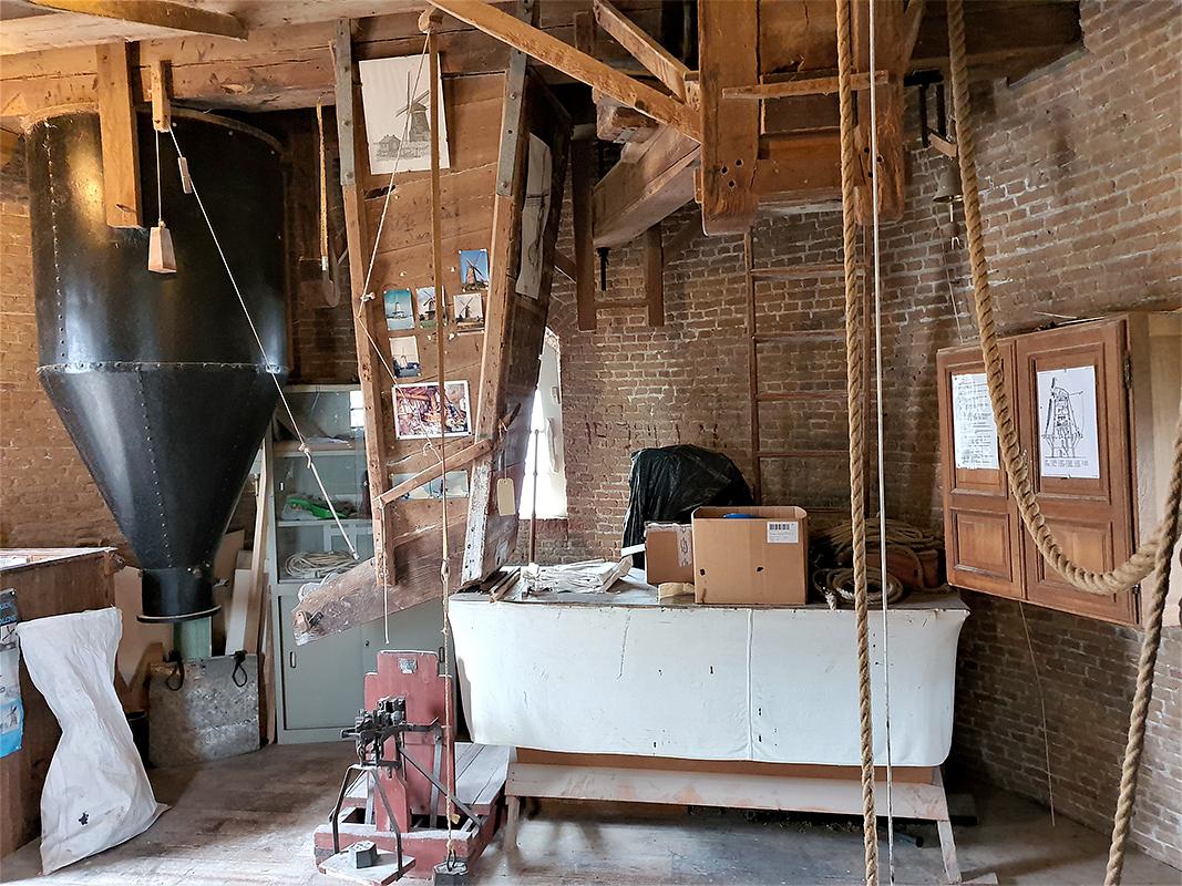 10, Molen 04196 De Stadsmolen (Hulst), Pieter Zuijkerbuijk (24-11-2019) | Database Nederlandse molens