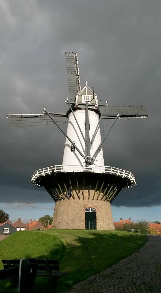 2, Molen 03324 De Witte Juffer (IJzendijke), Eric Nas (26-9-2015) | Database Nederlandse molens