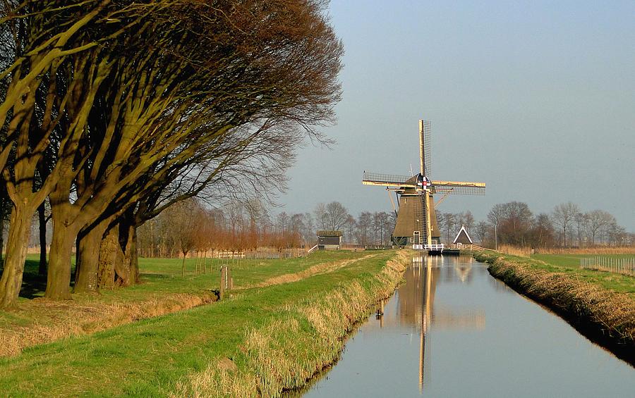 1, Molen 00007 Loenderveense Molen (Loenen aan de Vecht), Christina Zoet (15-5-2012) | Database Nederlandse molens