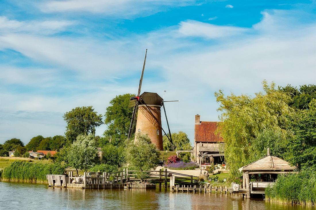 4, Molen 03322 Hulsters Molen (Schoondijke), Ellen Driesse-Pladdet (23-6-2018) | Database Nederlandse molens