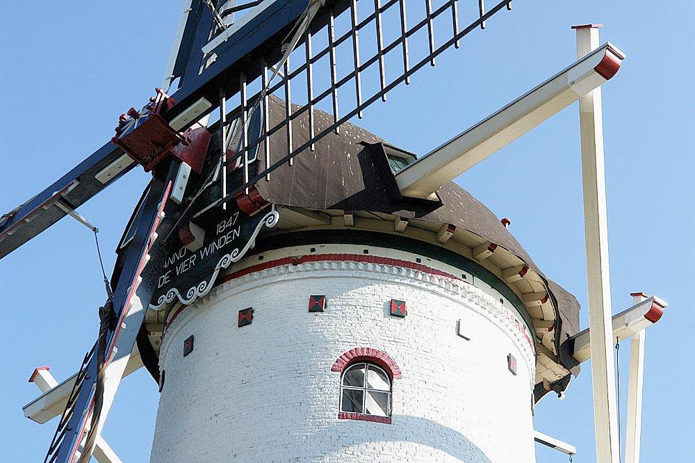 4, Molen 01874 De Vier Winden (Sint-Annaland), Frits Kruishaar (11-8-2012). | Database Nederlandse molens